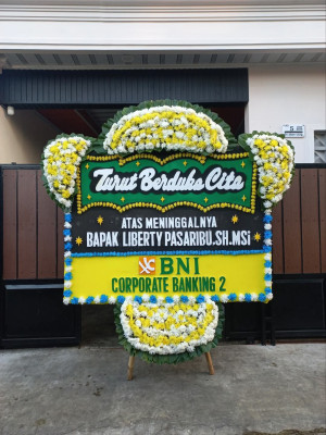 Papan Bunga Duka di Candipuro